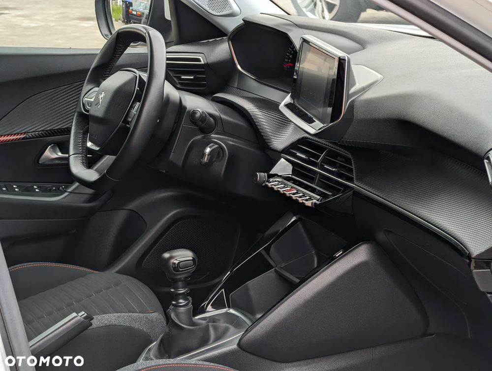 Peugeot 2008 PureTech 130 Active - 31