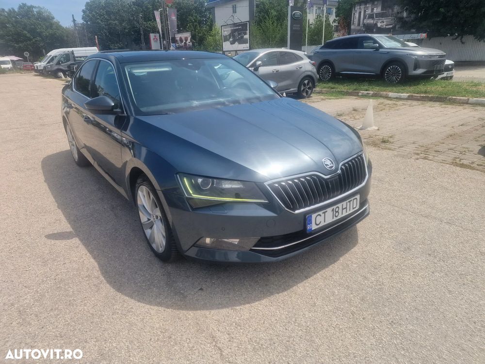 Skoda Superb 2.0 TDI DSG Premium Edition - 10