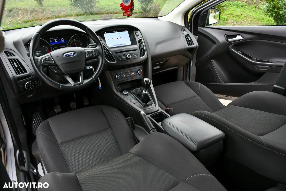 Ford Focus 1.5 TDCi DPF Start-Stopp-System Business - 6