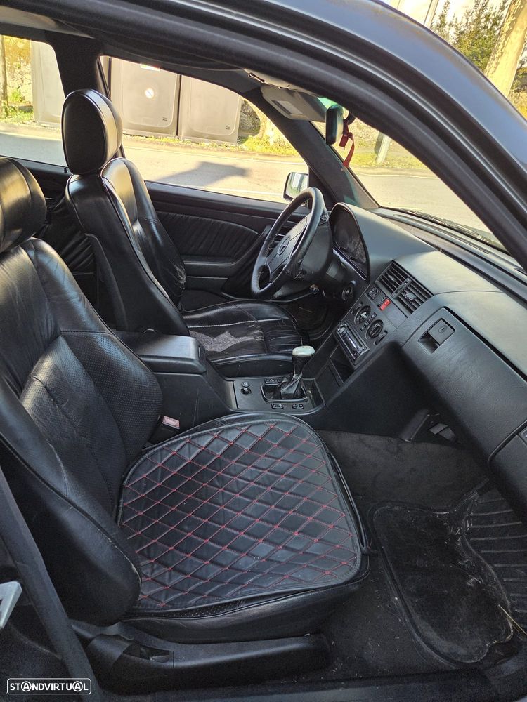 Mercedes-Benz C 200 - 5