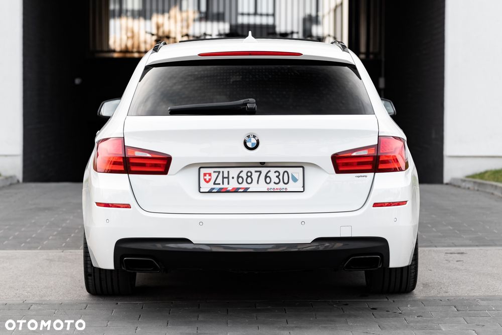 BMW Seria 5 M550d xDrive Touring Sport-Aut - 8