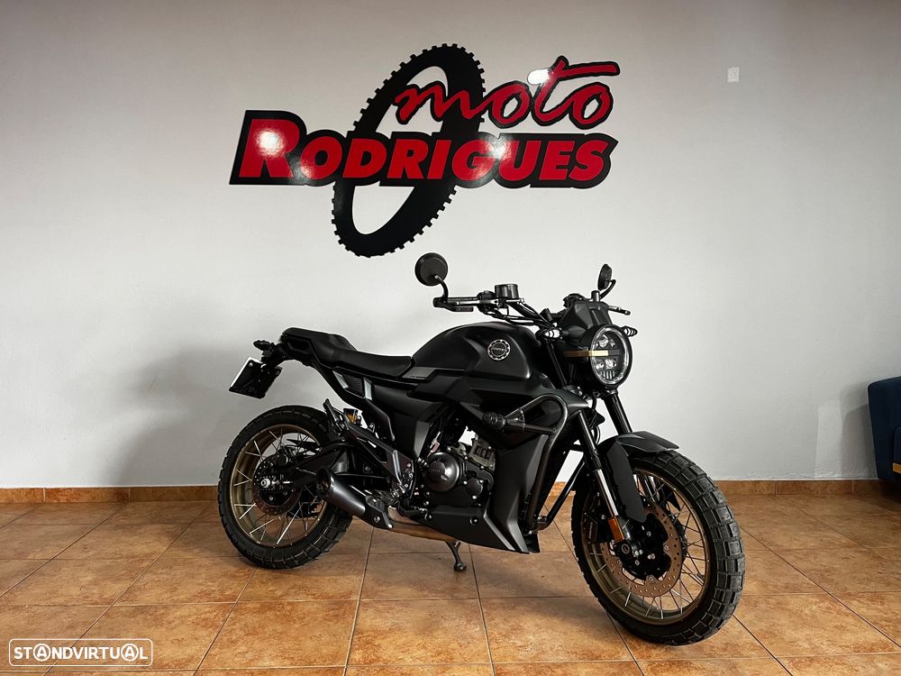 Zontes ZT 125 - G1 X LCD - GARANTIA DE FÁBRICA ATÉ 2/2028