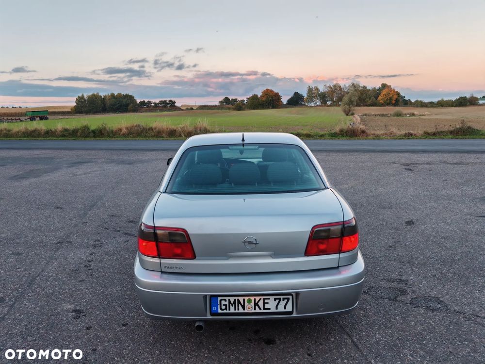 2003 Opel Omega, photograph 5