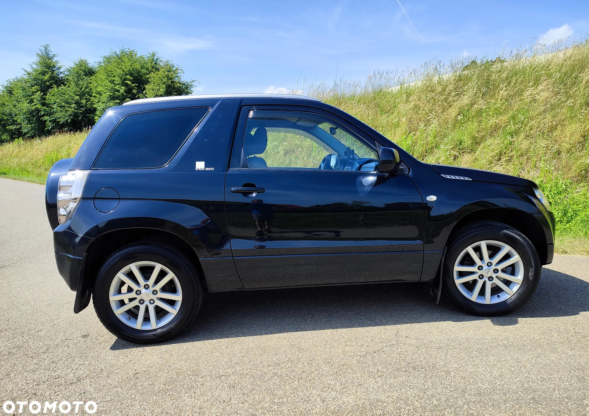 Suzuki Grand Vitara 1.6 De luxe - 15