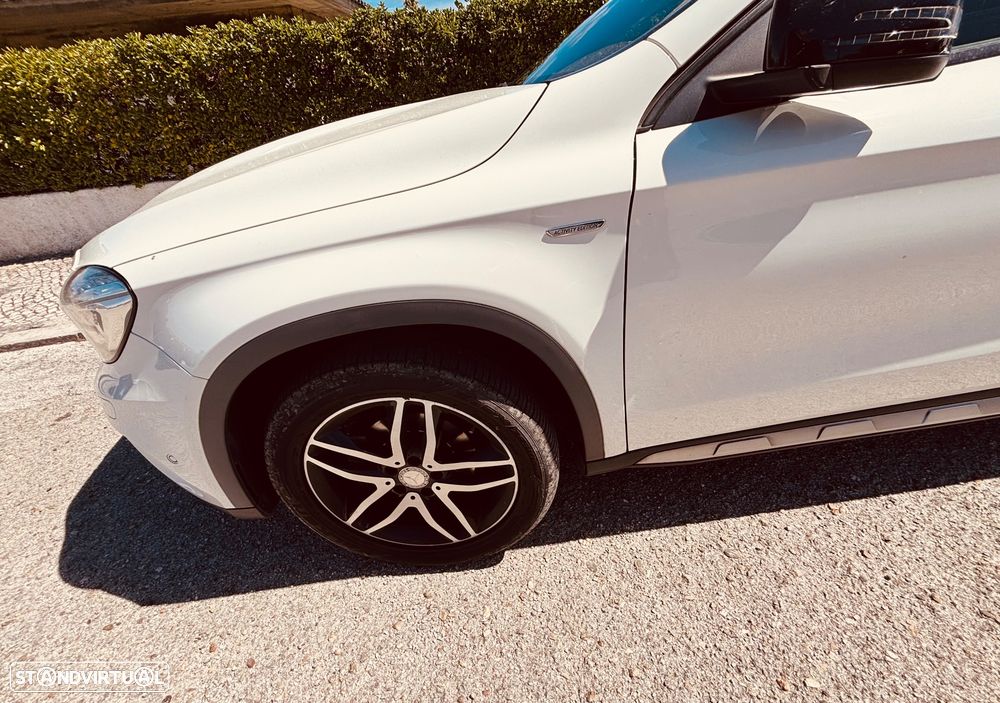 Mercedes-Benz GLA 180 — fotografia 18