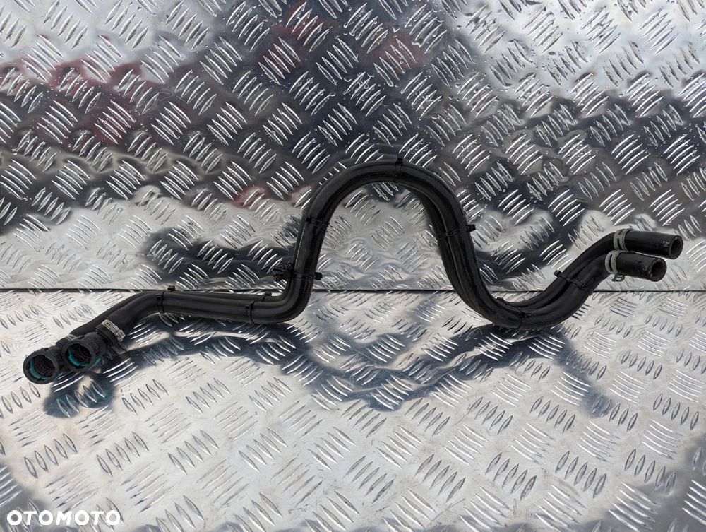WĘŻE PRZEWODY PŁYNU CHŁODZĄCEGO WODY SCANIA NTG 2428601, 2428603 - 2