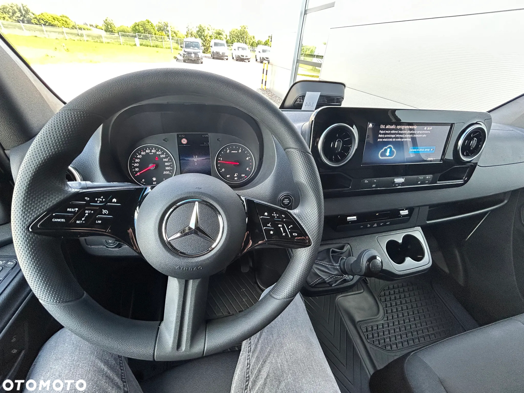 Mercedes-Benz SPRINTER 317 CDI FURGON DŁUGI - 19