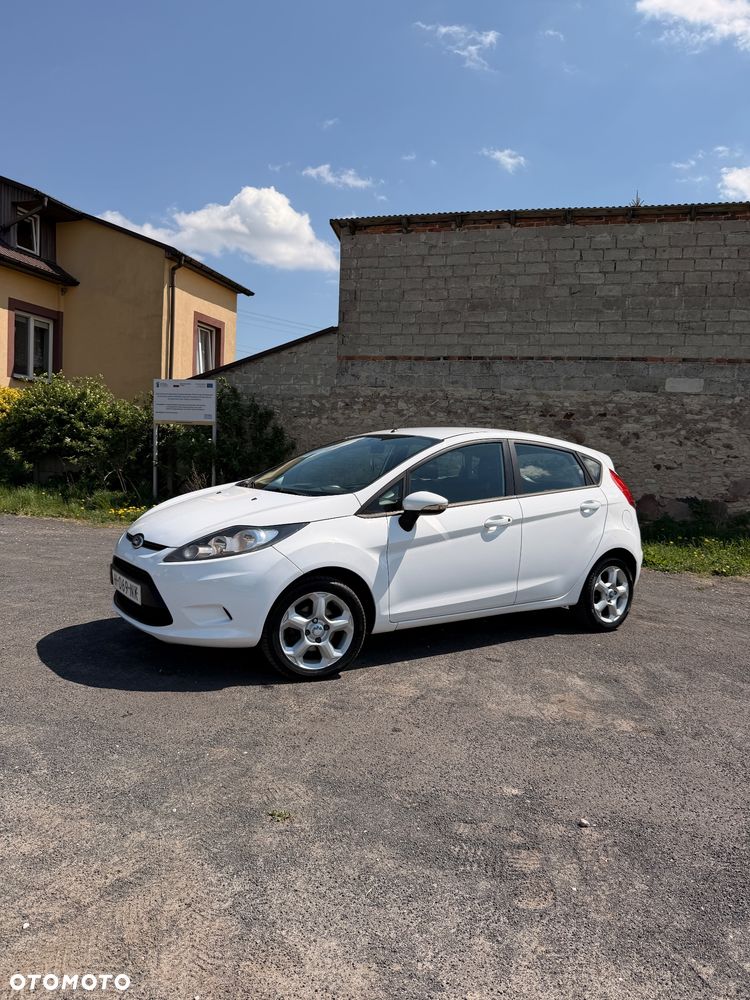 Ford Fiesta 1.25 SYNC Edition - 2
