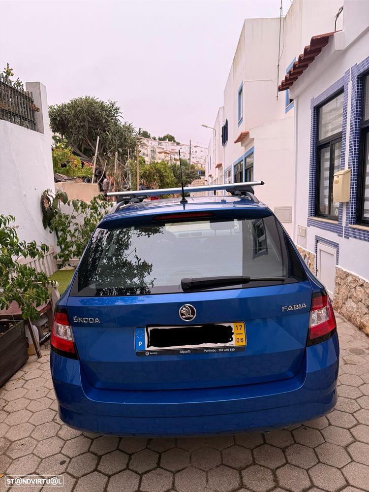 Skoda Fabia Break 1.0 Active - 3