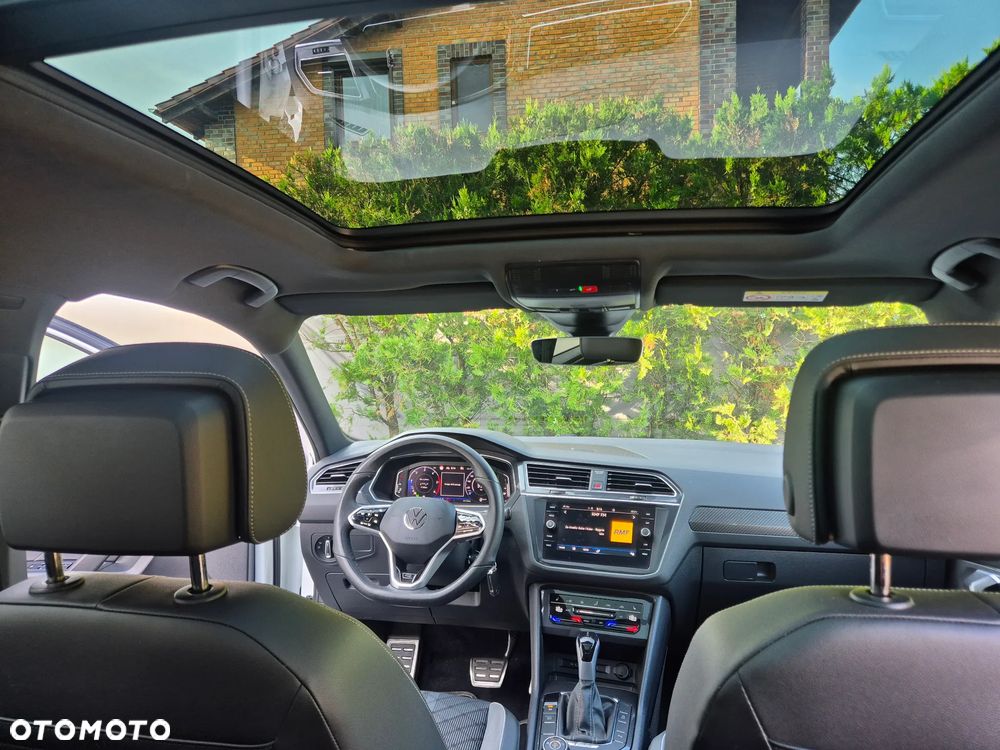 Volkswagen Tiguan 2.0 TDI SCR 4MotION DSG R-Line - 32