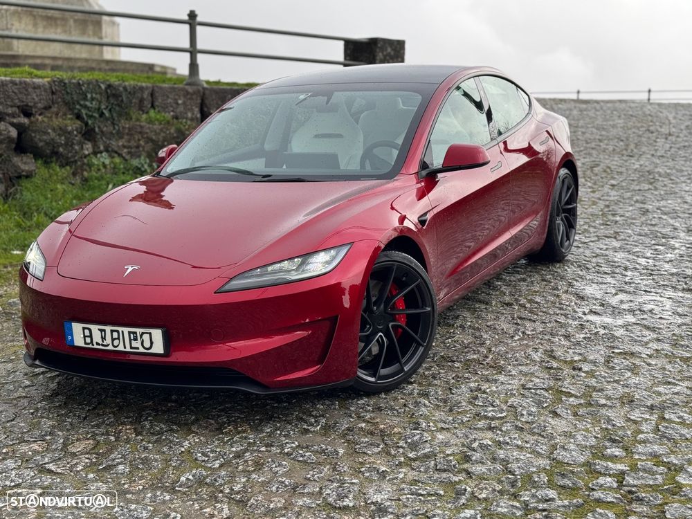 Tesla Model 3 Performance Tração Integral - 3
