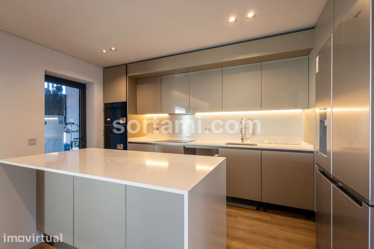 Apartamento T5 Venda em Faro (Sé e São Pedro),Faro - Grande imagem: 3/42