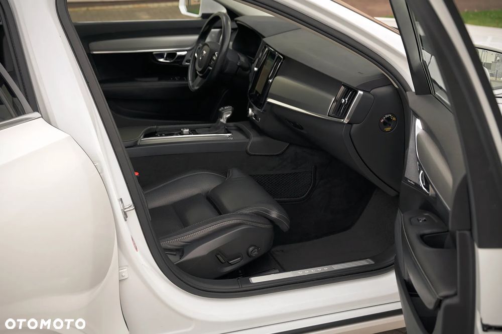 Volvo V90 D5 AWD Geartronic Inscription - 22