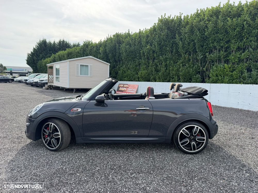 MINI Cabrio John Cooper Works - 15
