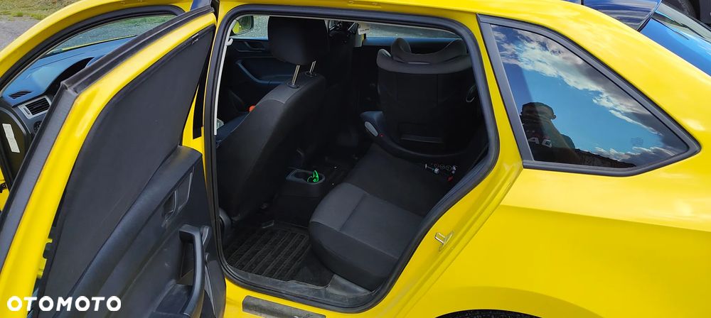 Skoda RAPID Spaceback 1.2 TSI Active - 7