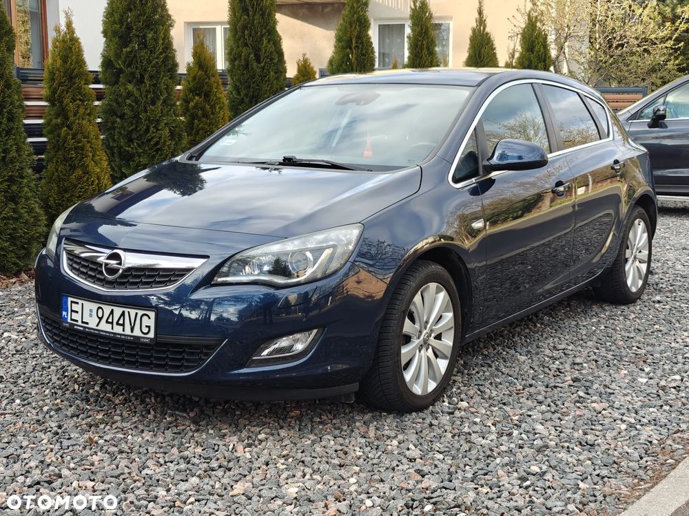 Opel Astra 1.4 Turbo Color Edition - 1