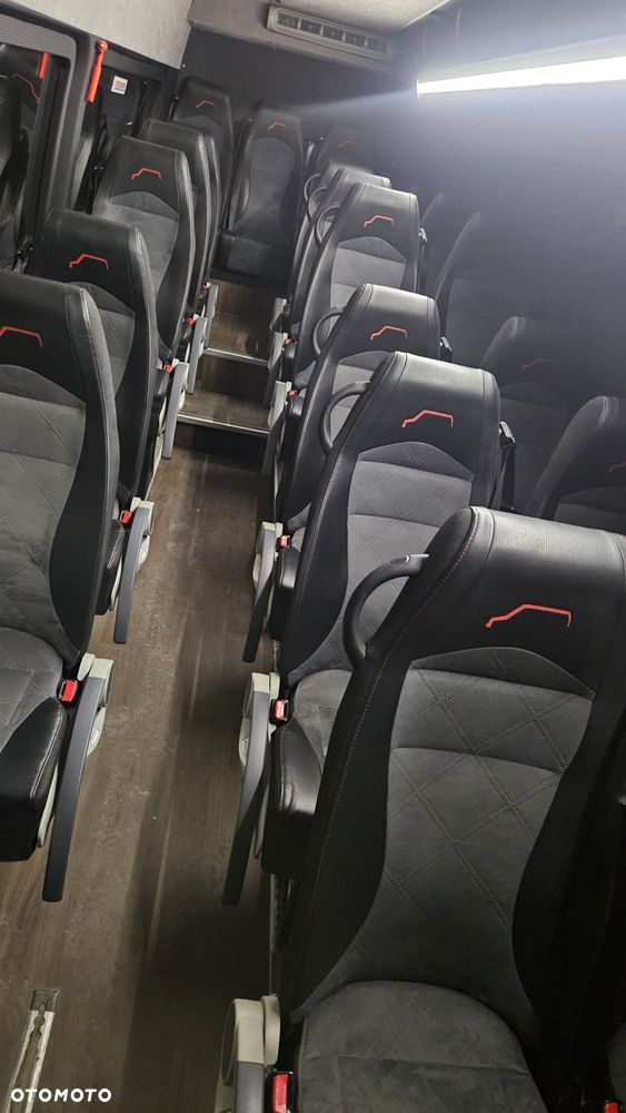 Mercedes-Benz SPRINTER - 4