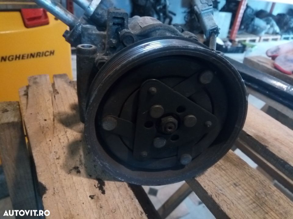 Compresor AC 1.5dci 8200866437 Renault Clio Kangoo Qashqai Micra 1.5dci Modus 1.5dci euro 3 euro 4 - 6