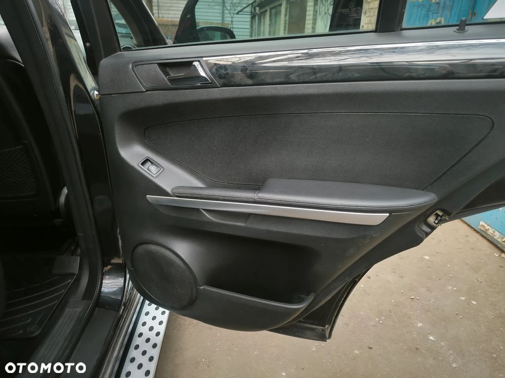 Mercedes-Benz ML - 31