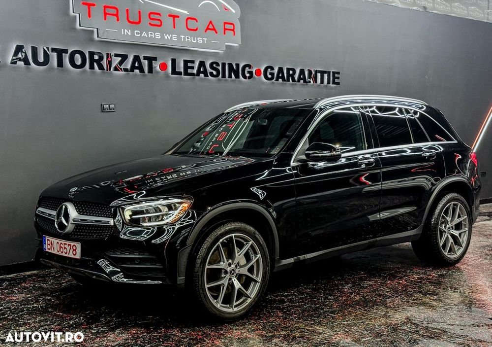 Mercedes-Benz GLC 300 4MATIC 9G-TRONIC AMG Line - 9