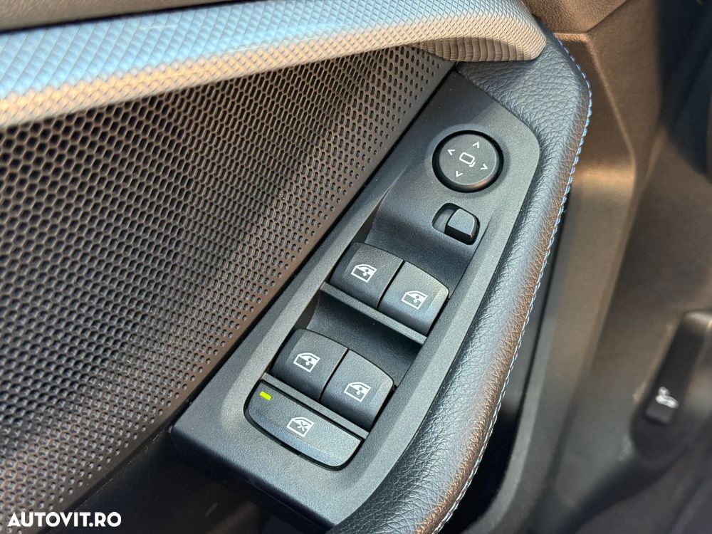 BMW Seria 1 118i Aut. M Sport - 12