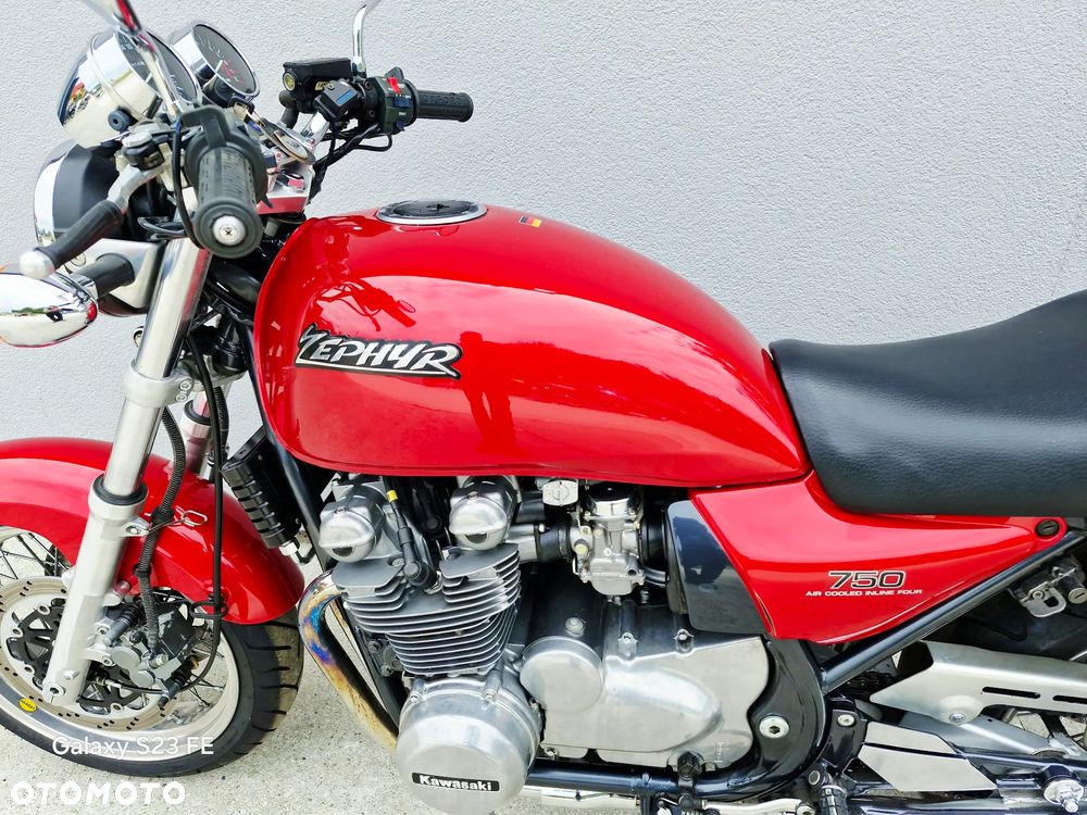 Kawasaki Zephyr - 17