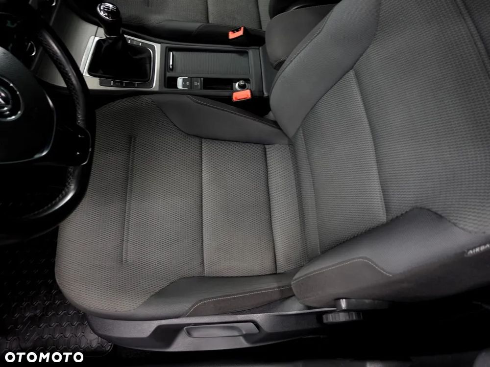 Volkswagen Golf 2.0 TDI BMT Comfortline EU6 - 11