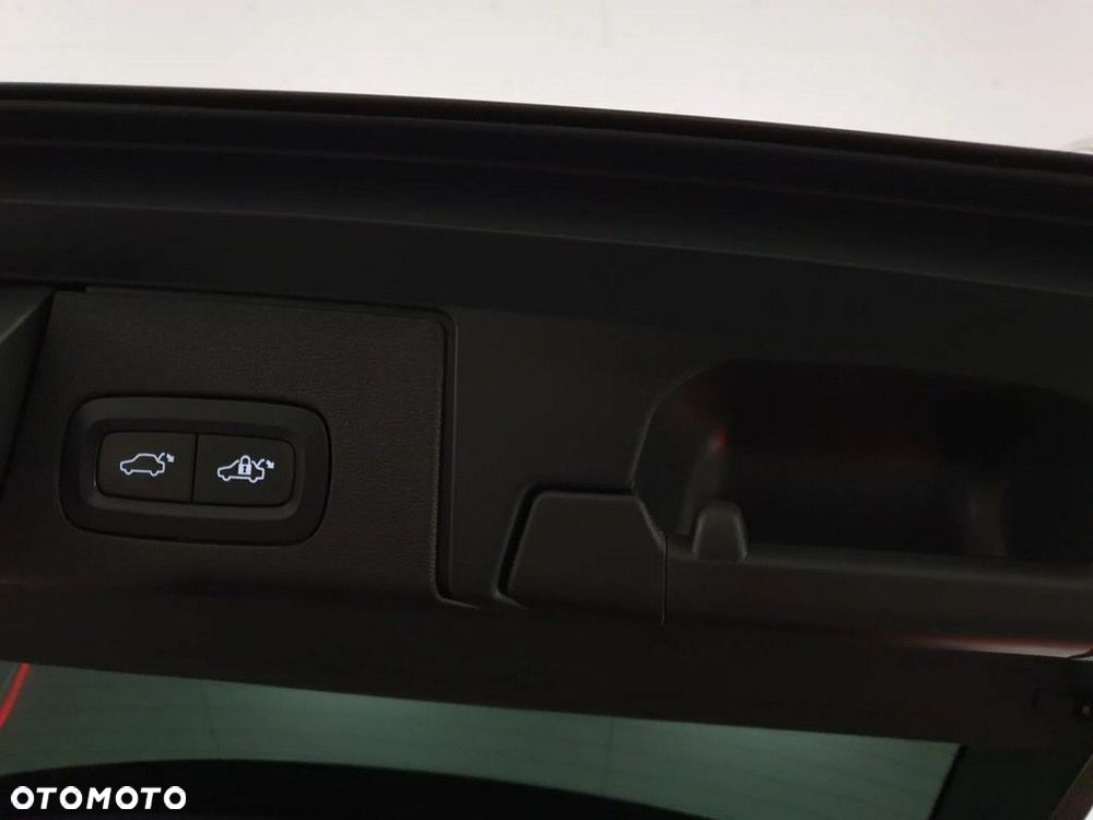 Volvo XC 60 B4 D Geartronic RDesign - 34