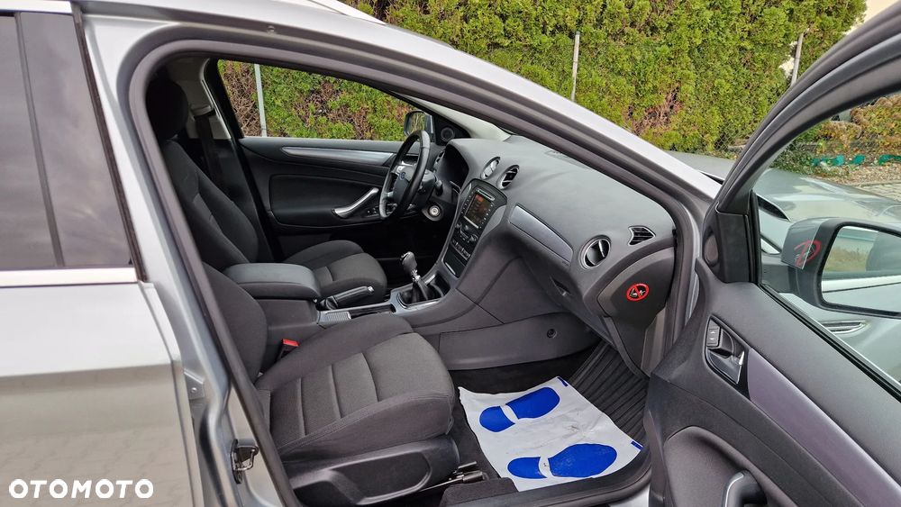 Ford Mondeo 2.0 TDCi Titanium - 18