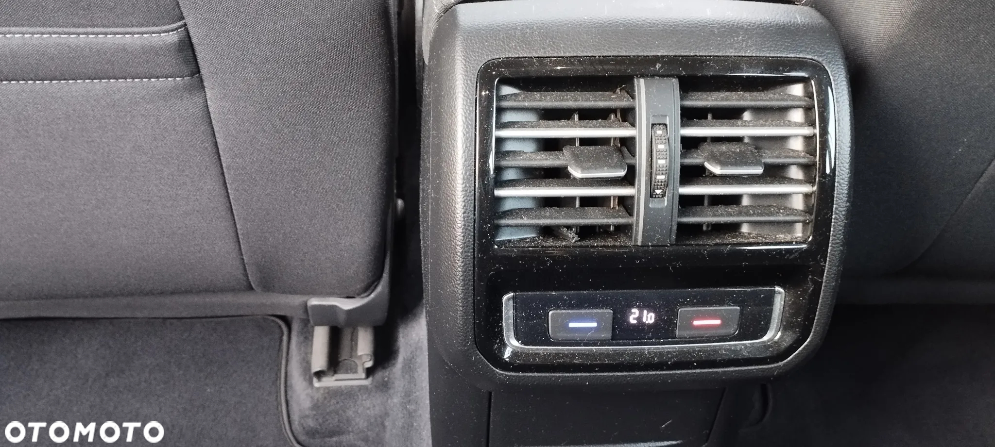 Volkswagen Passat - 8