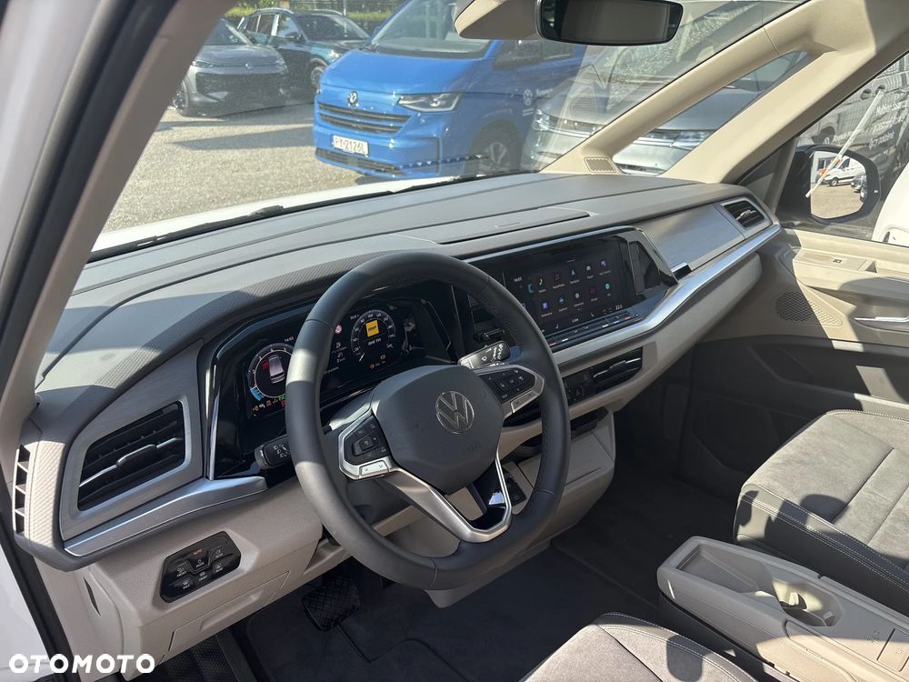 Volkswagen Multivan - 10