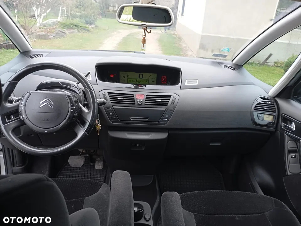 Citroën C4 Picasso - 10