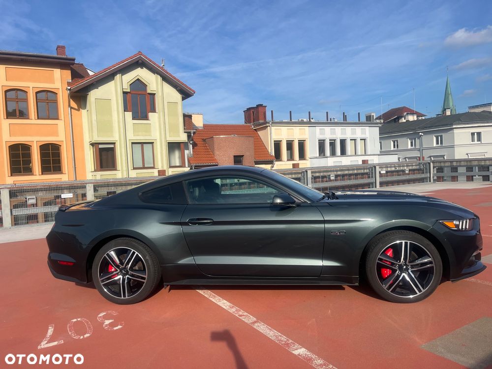 Ford Mustang 5.0 V8 GT - 1