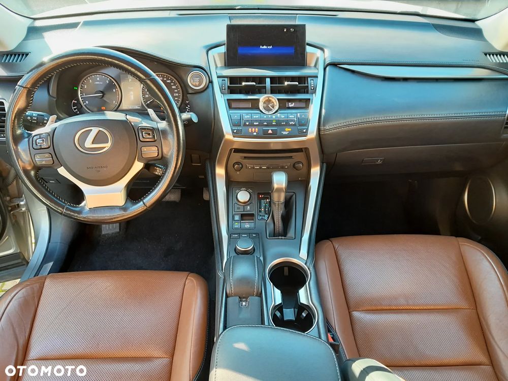 Lexus NX 200t Comfort AWD - 12