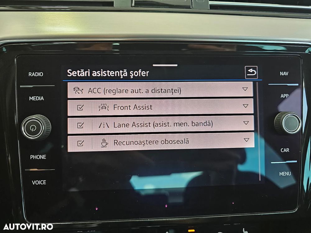 Volkswagen Passat 1.5 TSI ACT DSG Highline - 16