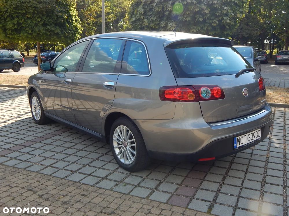 Fiat Croma 2.2 16V Dynamic - 7
