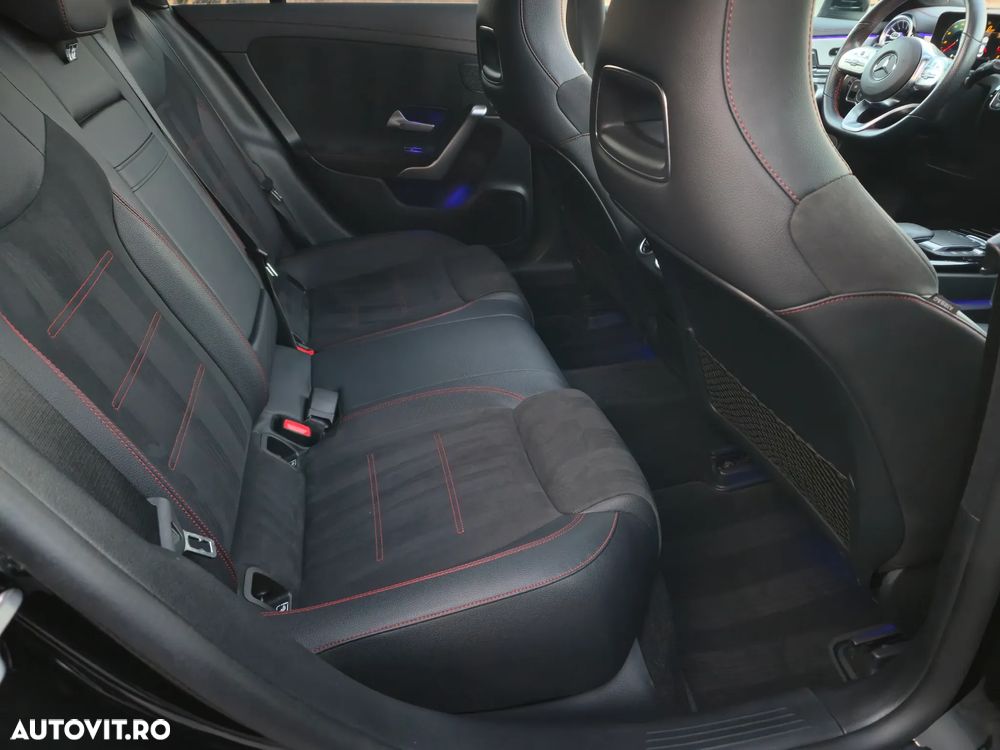 Mercedes-Benz CLA 200 7G-DCT AMG Line Advanced Plus - 32