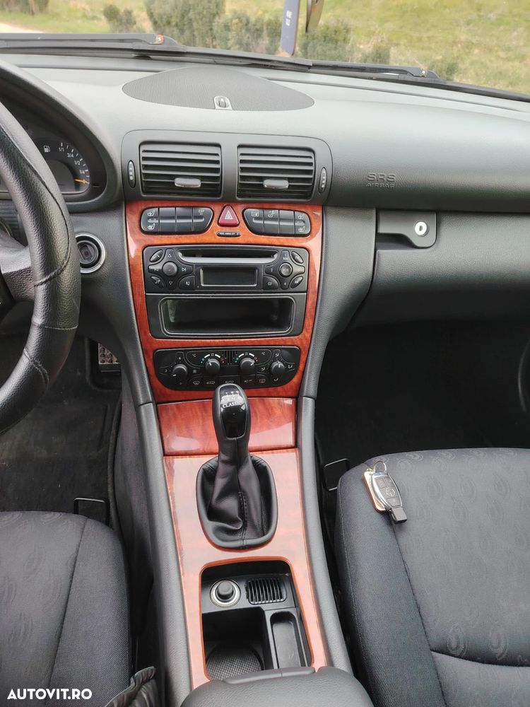 Mercedes-Benz C 200 CDI Classic - 23