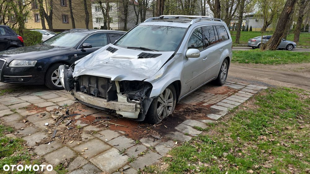 Mercedes-Benz GL - 1