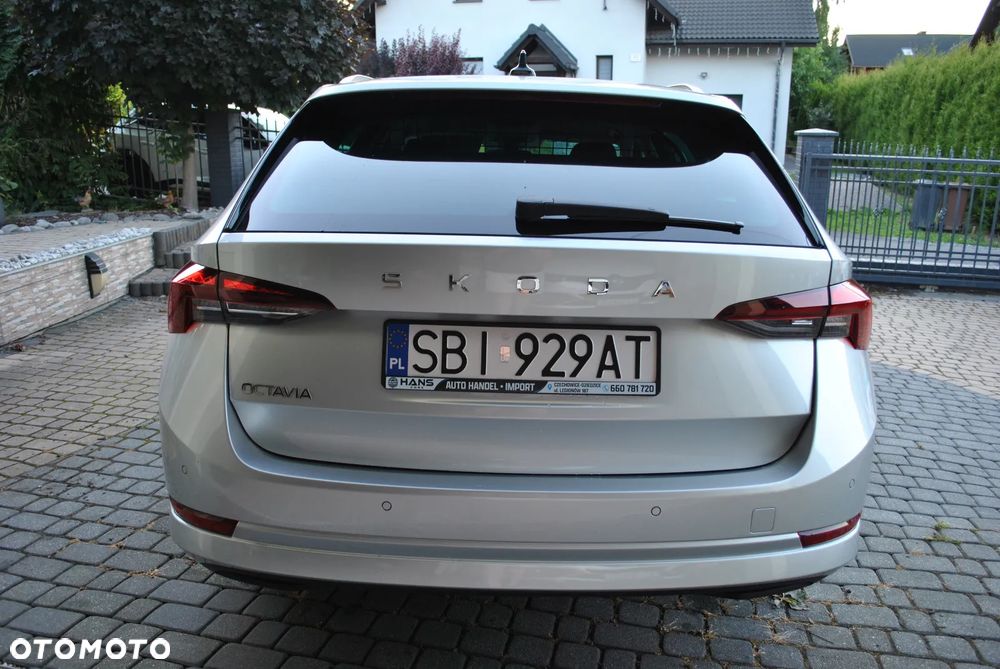 Skoda Octavia 2.0 TDI DSG Ambition - 8