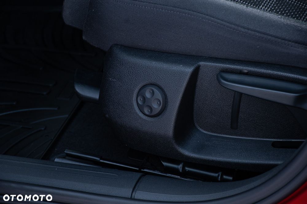 Audi A4 Avant 2.0 TDI DPF quattro Ambition - 18