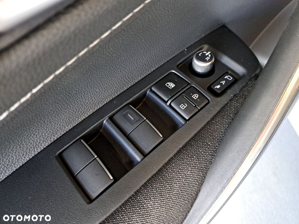 Toyota Corolla 1.8 Hybrid Comfort - 35