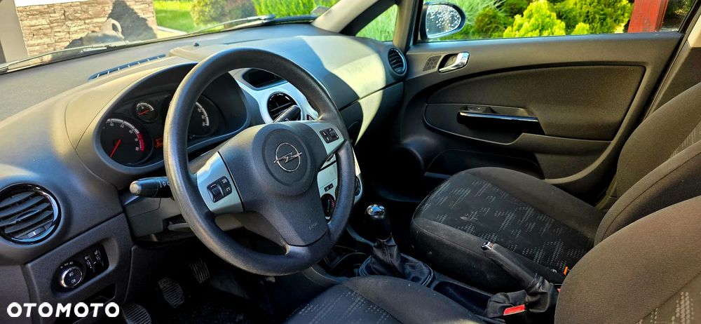 Opel Corsa 1.2 16V Essentia - 14