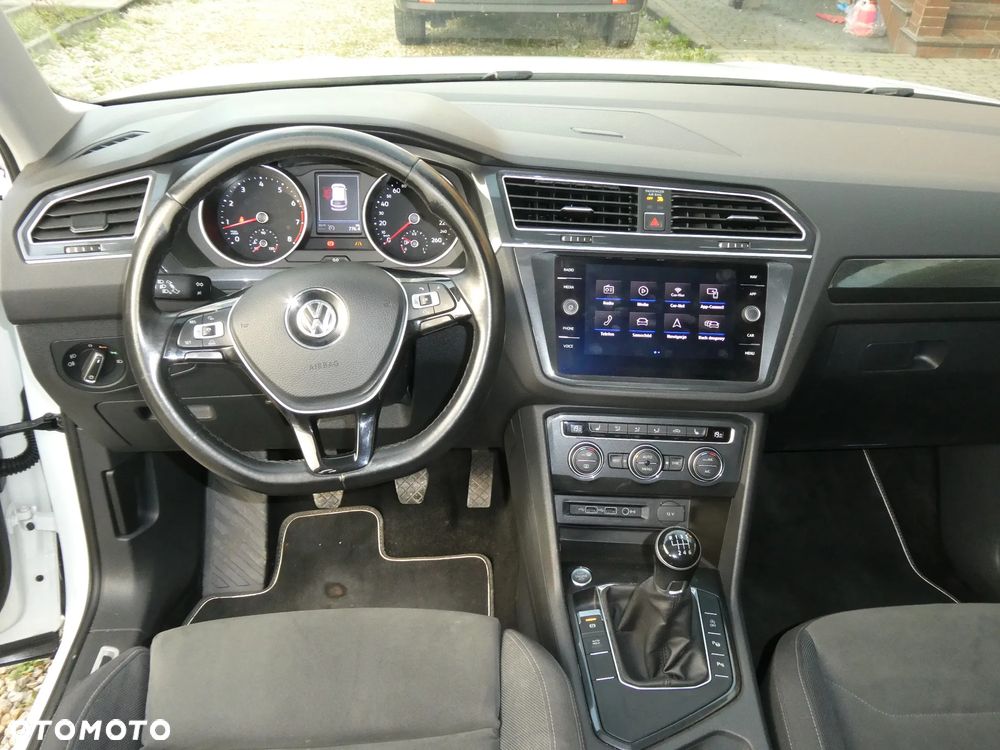 Volkswagen Tiguan - 14