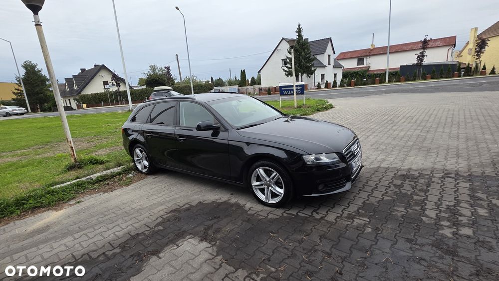 Audi A4 Avant - 1