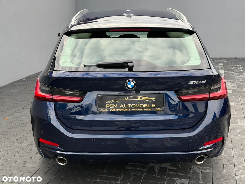 BMW Seria 3 318d mHEV - 10
