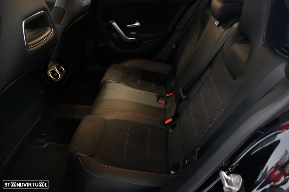 Mercedes-Benz CLA 200 Shooting Brake AMG Line Aut. - 13
