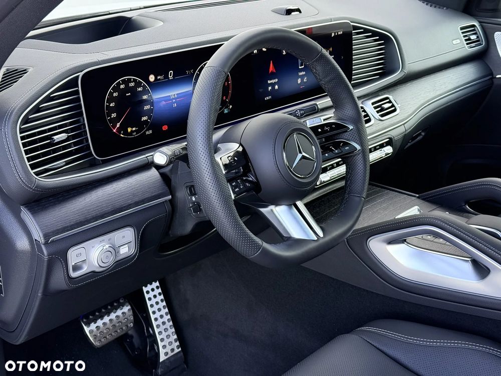 Mercedes-Benz GLE - 23