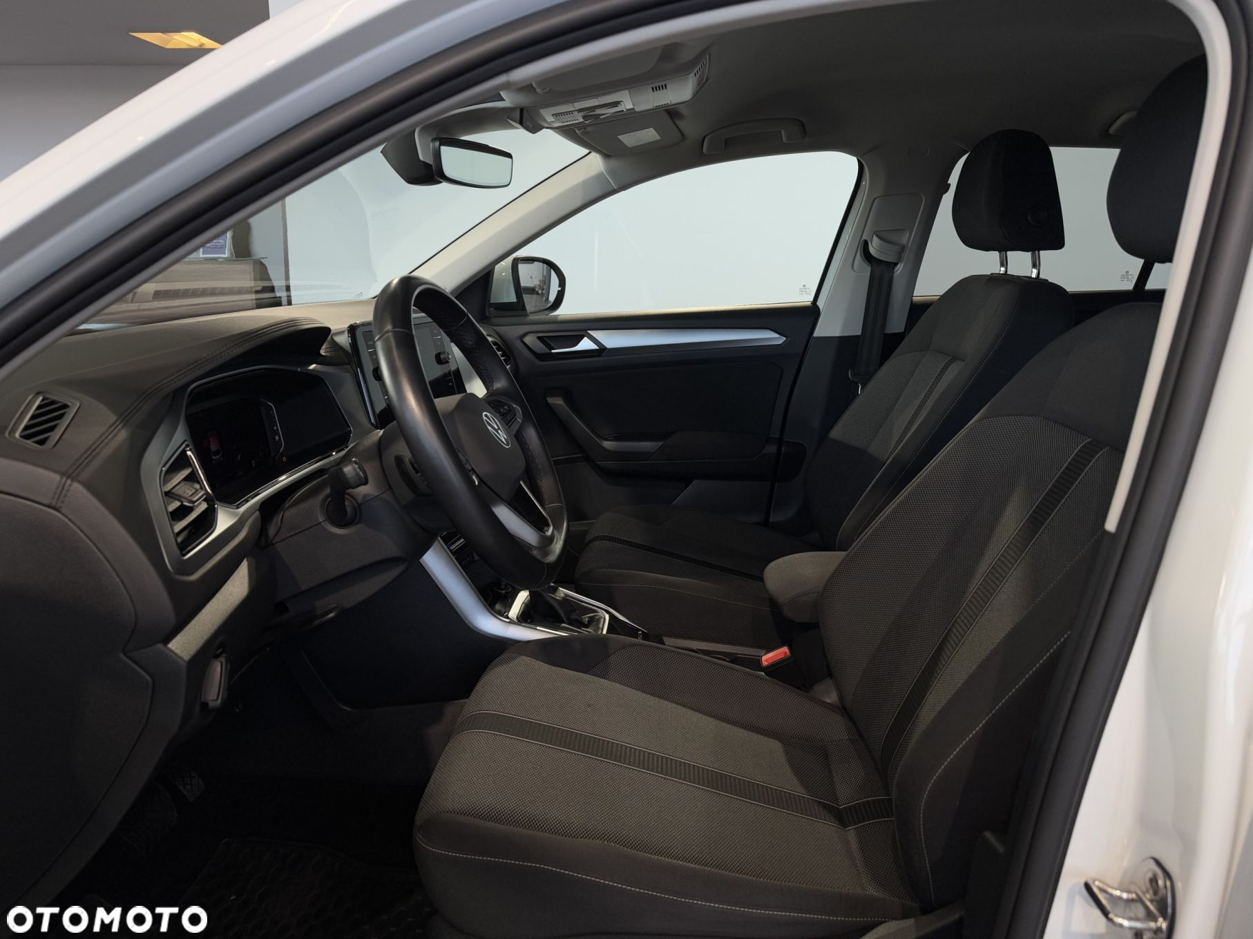 Volkswagen T-Roc - 15