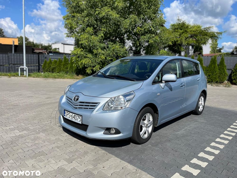Toyota Verso 2.0 D-4D Luna - 1